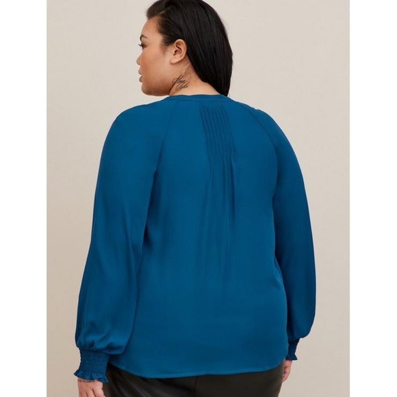 Torrid Georgette Smocked Blouson Long Sleeve Blouse Flowy Legion Blue - Size 3X - Picture 2 of 12